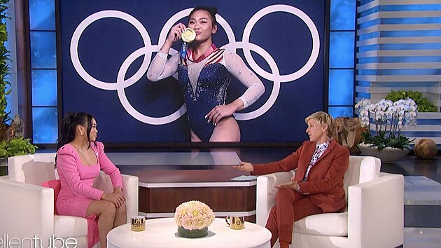 Americk gymnastka Sanisa Lee v televiznm poadu The Ellen Show (30. z 2021)