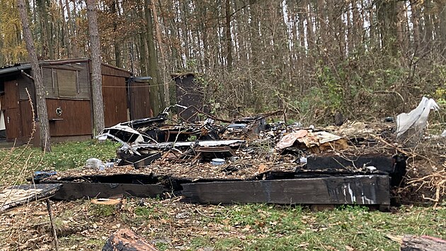 Pozůstatky po letním požáru.