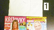 Drogy byly ukryté pod vlepeným textem v časopisu s křížovkami. Drogy byly ukryté pod vlepeným textem v časopisu s křížovkami.