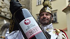 Svatý Martin v podání herce Národního divadla Brno Martina Slámy přinesl v... Svatý Martin v podání herce Národního divadla Brno Martina Slámy přinesl v...