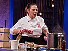 Hektická Petra během vaření ve finále Mastrechefa Česko 2021