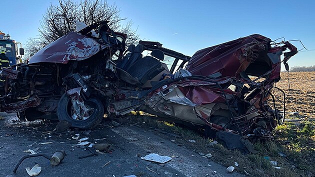 Vážná dopravní nehoda v úterý zablokovala silnici I/38 mezi Čáslaví a Církvicí na Kutnohorsku. (23. listopadu 2021)