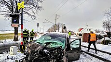 Nehoda se stala v Tyršově ulici na železničním přejezdu. Přestože byla nehoda... Nehoda se stala v Tyršově ulici na železničním přejezdu. Přestože byla nehoda...