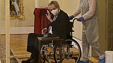 Prezident Miloš Zeman jmenoval na zámku v Lánech šéfa ODS Petra Fialu předsedou... Prezident Miloš Zeman jmenoval na zámku v Lánech šéfa ODS Petra Fialu předsedou...