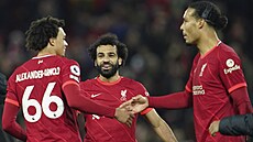 Hráči Liverpoolu se radují po vyhraném zápase nad Arsenalem Hráči Liverpoolu se radují po vyhraném zápase nad Arsenalem