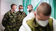 Do nemocnice v Havlíčkově Brodě nastoupili 23. listopadu kvůli pomoci s... Do nemocnice v Havlíčkově Brodě nastoupili 23. listopadu kvůli pomoci s...