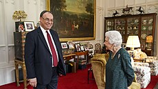 Guvernér Bank of England Andrew Bailey a královna Albta II. (Windsor, 24....