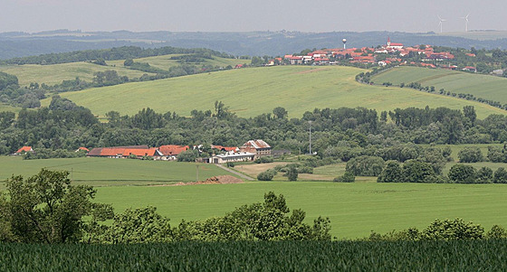 Suchou nádr, tedy poldr, pro oblast Teplic nad Bevou plánovali vodohospodái v Kamenci, místní ásti Skaliky. Starostové ale od loska více prosazují variantu vodní nádre a Povodí Moravy není proti.