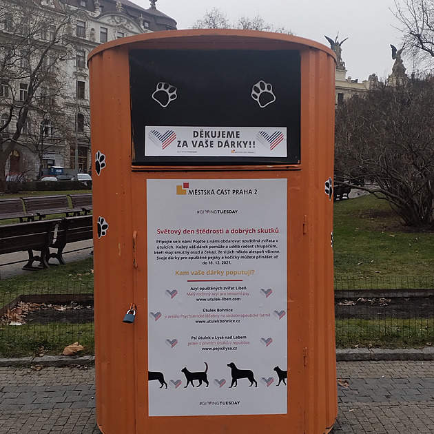 <p>Box na dárky pro zvířecí útulky najdete na náměstí Míru.</p>