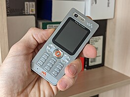 Mobilní telefony Sony Ericsson