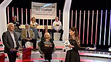 Transparent iniciativy Vraťme děti do škol v pořadu Máte slovo odvysílaném 14.... Transparent iniciativy Vraťme děti do škol v pořadu Máte slovo odvysílaném 14....