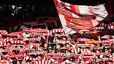 Fanoušci Unionu Berlín patří i v Německu mezi nejzatvrzelejší. Fanoušci Unionu Berlín patří i v Německu mezi nejzatvrzelejší.