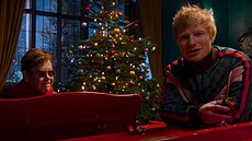 Elton John a Ed Sheeran v klipu k vánočnímu duetu Merry Christmas Elton John a Ed Sheeran v klipu k vánočnímu duetu Merry Christmas