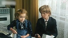 Kateina Rusinová ve filmu Babiky dobíjejte pesn! (1983)