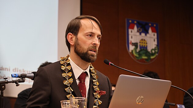 Starostou Trutnova se stal architekt Michal Rosa (13. 12. 2021).