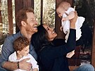 Princ Harry, vévodkyn Meghan, jejich syn Archie Harrison a dcera Lilibet Diana...