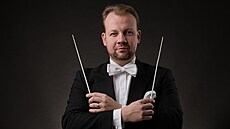 éfdirigent zlínské Filharmonie Bohuslava Martin Robert Kruík (prosinec 2021)