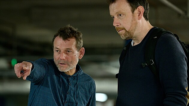 Radim Špaček při natáčení seriálu Stíny v mlze