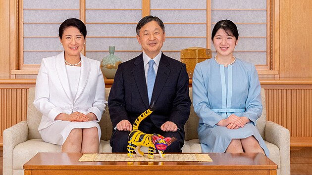 Japonsk csaovna Masako, csa Naruhito a princezna Aiko (Tokio, 21. prosince 2021)