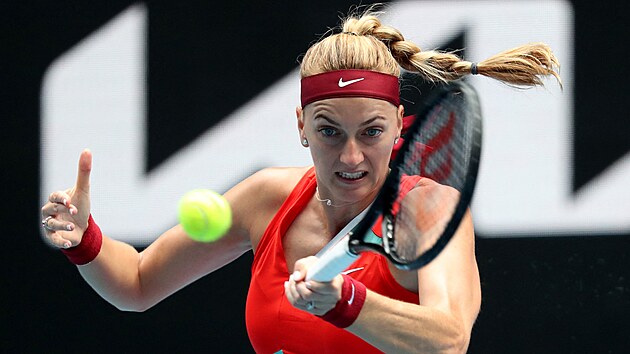 Petra Kvitov hraje forhend na Australian Open.