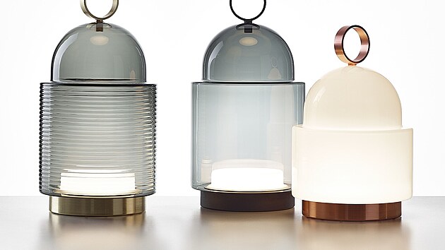 Lampy Dome Nomad se vyrbj v nkolika provedench i velikostech. Jejich tvar je inspirovn mskou architekturou.