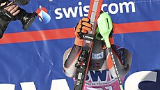 Lucas Braathen nemůže uvěřit, že triumfoval ve slalomu ve Wengenu. Lucas Braathen nemůže uvěřit, že triumfoval ve slalomu ve Wengenu.