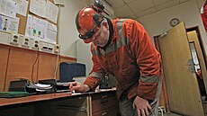 Testování zaměstnanců v Ostravě, kteří přišli na ranní směnu v podniku... Testování zaměstnanců v Ostravě, kteří přišli na ranní směnu v podniku...