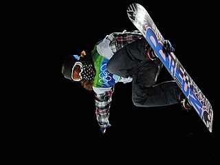 JEDEN Z VRCHOLŮ HER. Americký snowboardista Shaun White a jeho historické... JEDEN Z VRCHOLŮ HER. Americký snowboardista Shaun White a jeho historické...
