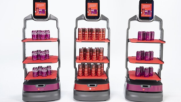 Coca-Cola zrove pedstavila i flotilu robot, kte budou npoje nabzet v obchodech. Stejn jako balen koly budou i oni v novch barvch, kter maj pilkat vce pozornosti. (13. ledna 2022)
