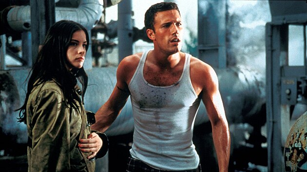 Liv Tylerov a Ben Affleck ve filmu Armageddon (1998)