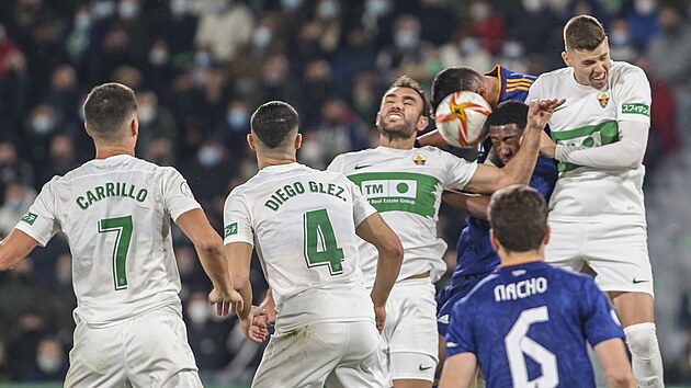 Momentka ze zpasu Real Madrid - Elche