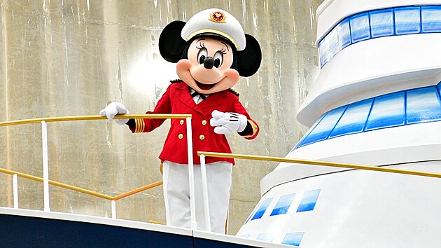 Kapitnka Minnie v kalhotch na lodi Disney Cruise Line (2021)
