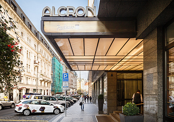 Z Prahy zmizí tradiní hotelové jméno. Alcron u nebude Alcron.