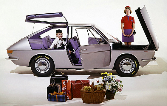 Rací kídlo na pravé stran konceptu Fiat 850 Vanessa usnadovalo pístup k...