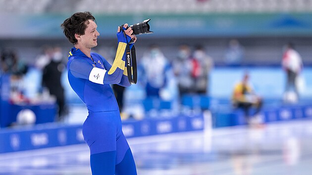 vdsk rychlobrusla Nils Van der Poel zskal v Peking zlato na 5000 metr v...