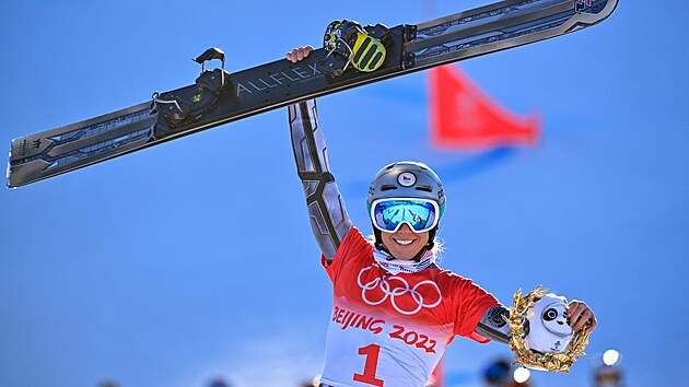 Zlat olympijsk vtzka Ester Ledeck v Pekingu 2022. (8. nora 2022)