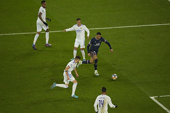 Gólová sólová akce Kyliana Mbappého v závru duelu PSG - Real Madrid.