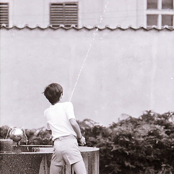 Natlakovat a pal! Pítko na Malostranské v roce 1985. Zábava, která petrvala...