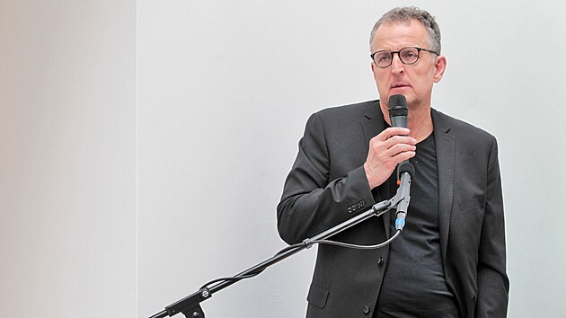 Představení urbanistické studie jezera Medard na Sokolovsku. Architekt Martin Krupauer, autor studie. (24. února 2022)