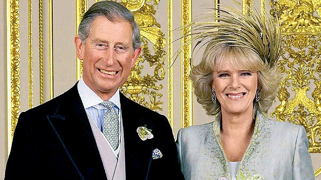 Druh Charlesova svatba se konala roku 2005. Britsk krlovna Albta II. letos vyjdila pn, aby Camilla, vvodkyn z Cornwallu, mohla po jejm odchodu vedle novho krle (pedpokld se, e si bude kat Charles III.) uvat titul krlovna manelka.