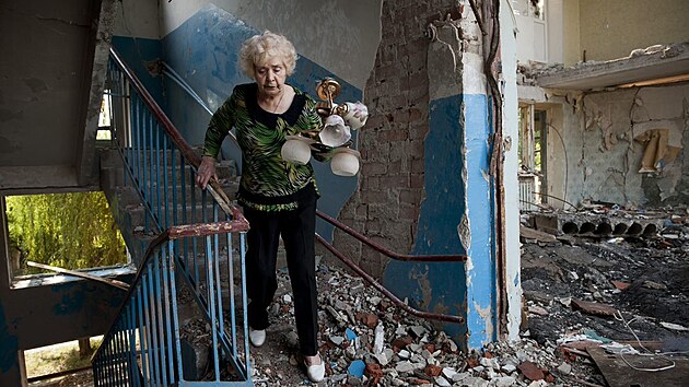 Oblastní charita Znojmo spolupracuje s ukrajinskými organizacemi a pomáhá evakuovat nejslabší lidi do míst, která nejsou zasažená.