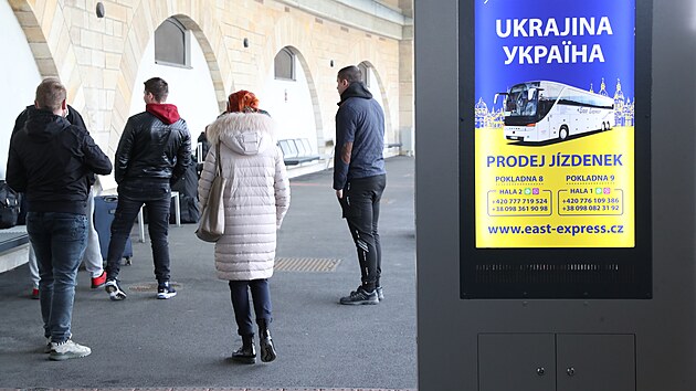 Odjezd Ukrajinců z pražského autobusového nádraží Florenc na Ukrajinu, kterou napadla ruská armáda. (24. února 2022)