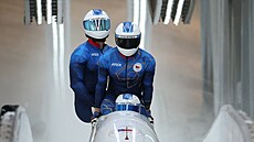 tybob Dominika Dvoáka bhem tetí jízdy olympijského závodu v Pekingu.