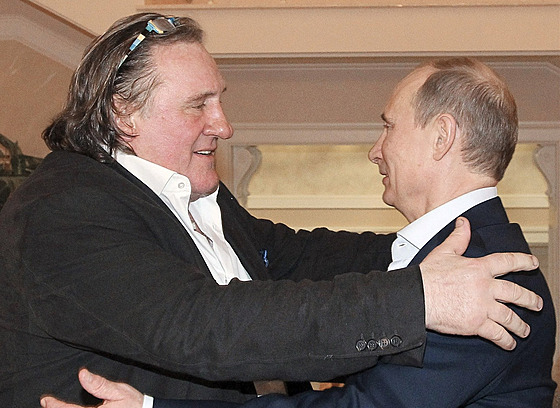 Gérard Depardieu a Vladimir Putin v Soi (leden 2013)