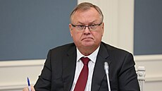 Andrej Leonidovi Kostin prezident a pedseda pedstavenstva VTB.