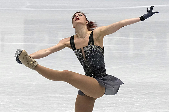 Elika Bezinová v krátkém programu na mistrovství svta.