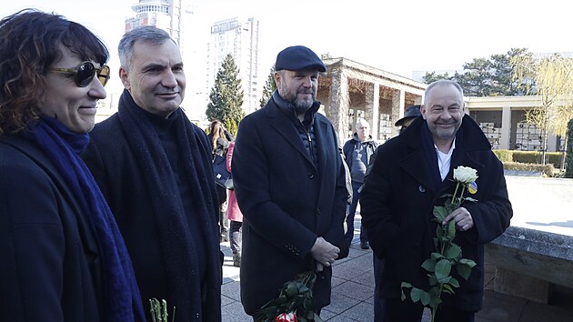 Jiří Macháček, David Ondříček a Václav Marhoul se setkávají před posledním rozloučením s Evou Zaoralovou (21. března 2022).