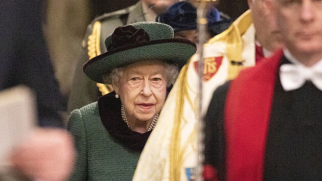 Krlovna Albta II. ve Westminsterskm opatstv na bohoslub za zesnulho prince Philipa (Londn, 29. bezna 2022)