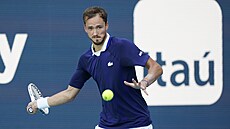 Ruský tenista Daniil Medveděv na turnaji v Miami. Ruský tenista Daniil Medveděv na turnaji v Miami.