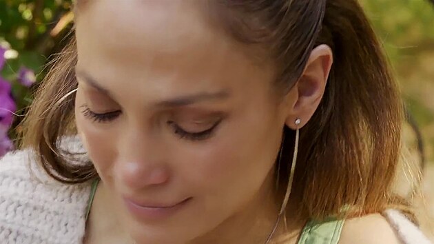 Dojat Jennifer Lopezov se na svm webu pochlubila videem se zsnubnm prstenem od Bena Afflecka (duben, 2022)
